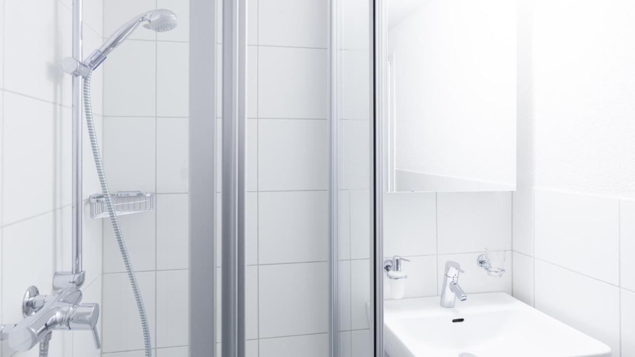 Swiss Star Guesthouse Oerlikon - Contactless Self Check-In Zürih Dış mekan fotoğraf